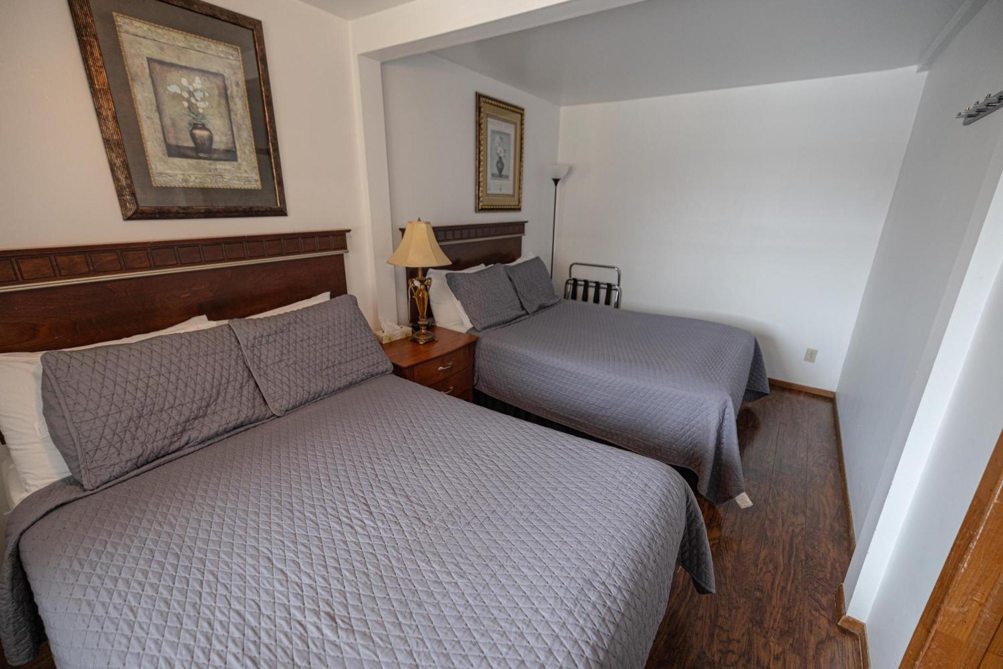 Motel Deblois Sainte-Anne-de-Beaupré Dış mekan fotoğraf