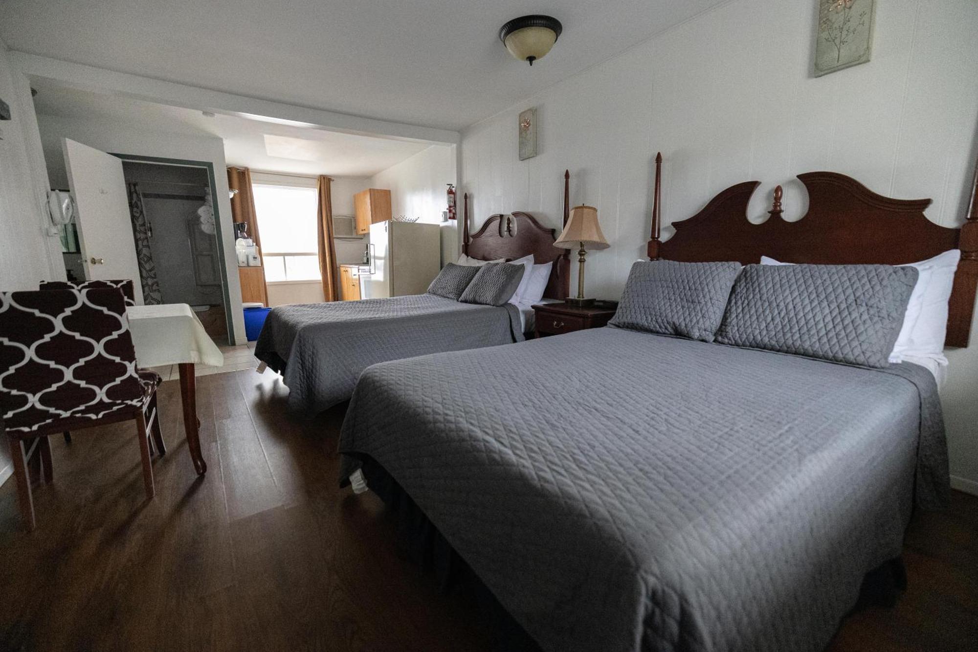 Motel Deblois Sainte-Anne-de-Beaupré Dış mekan fotoğraf