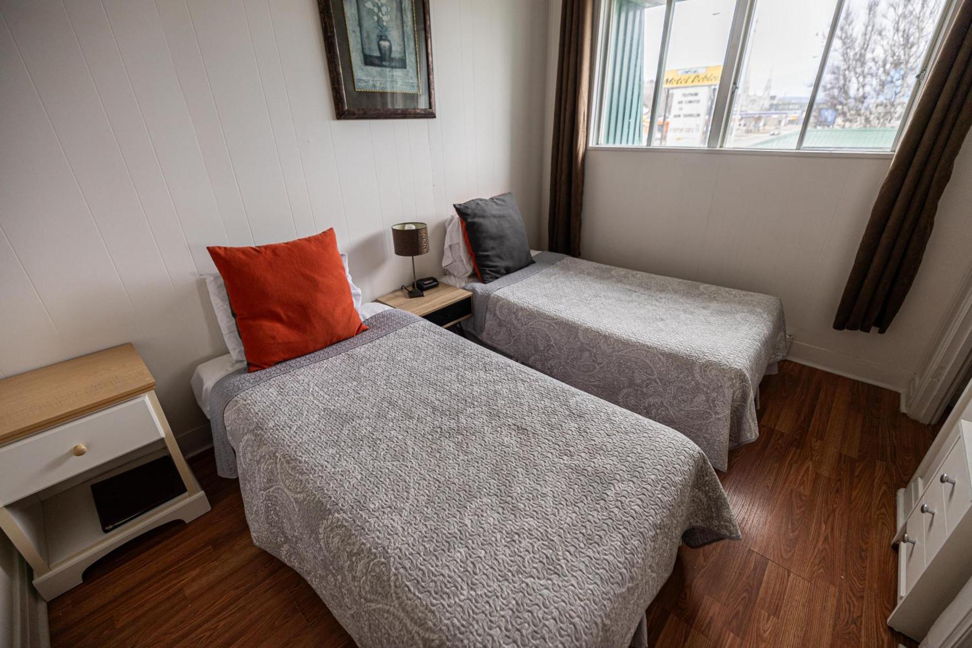 Motel Deblois Sainte-Anne-de-Beaupré Dış mekan fotoğraf