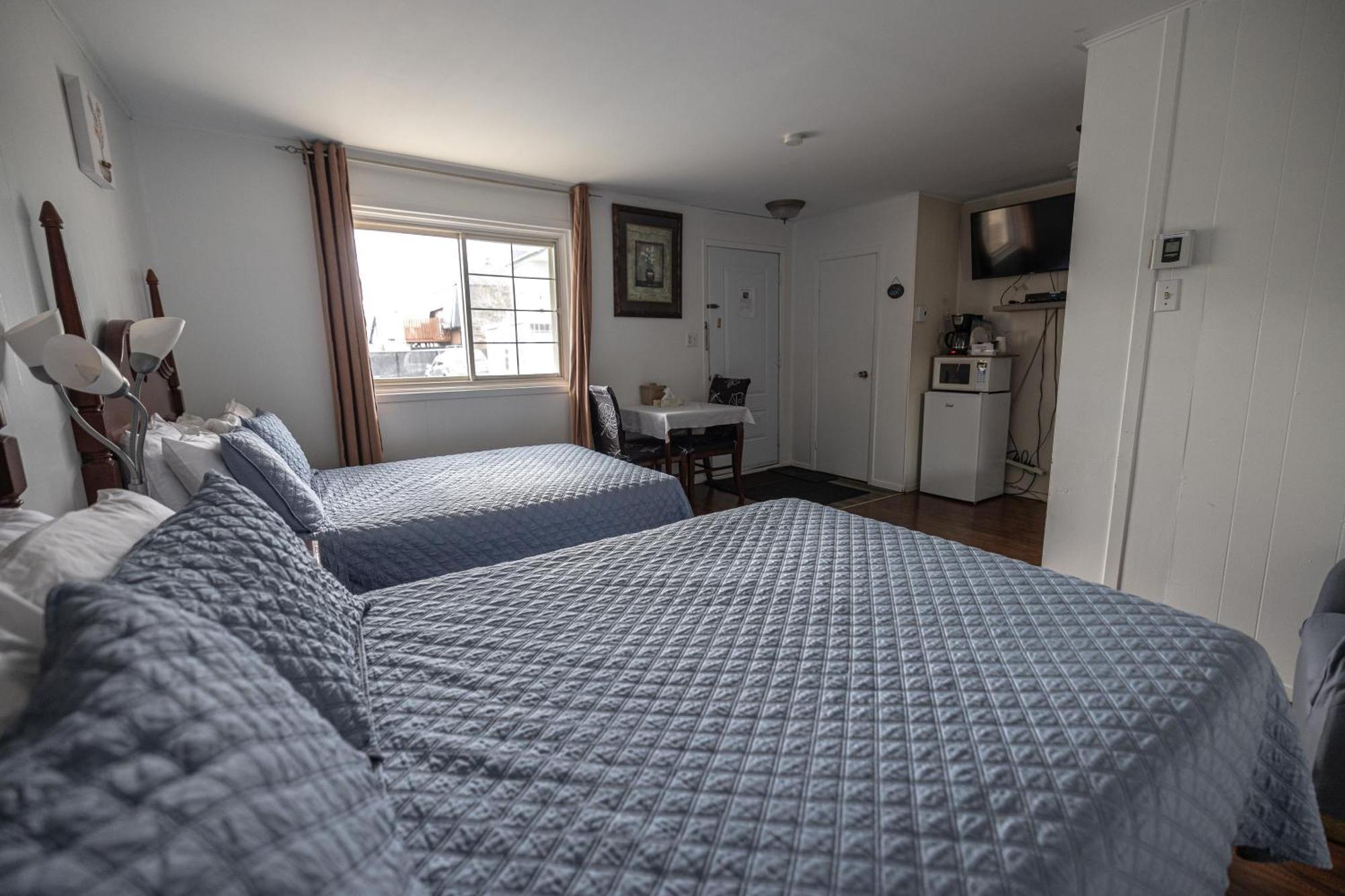 Motel Deblois Sainte-Anne-de-Beaupré Dış mekan fotoğraf