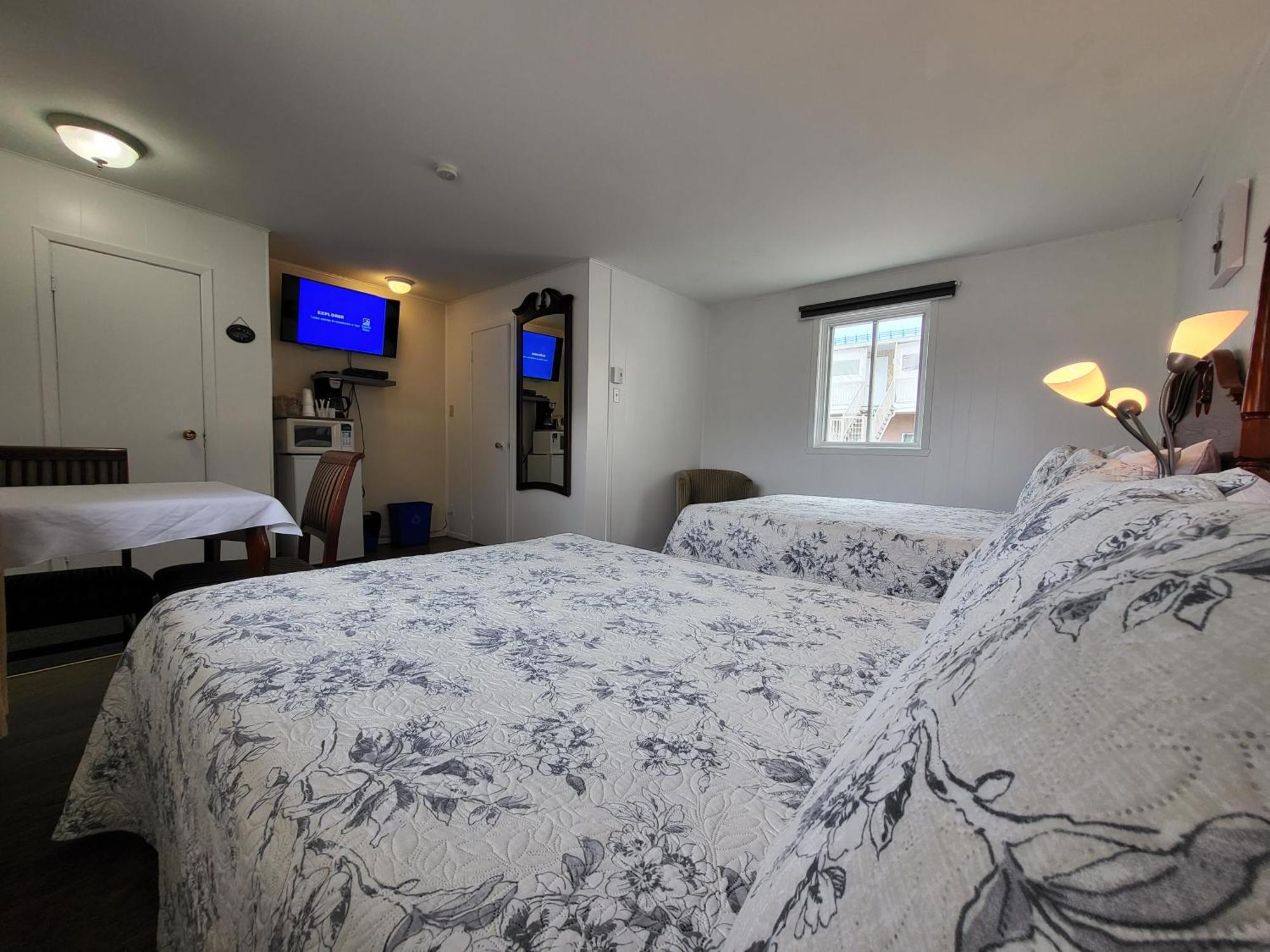 Motel Deblois Sainte-Anne-de-Beaupré Oda fotoğraf